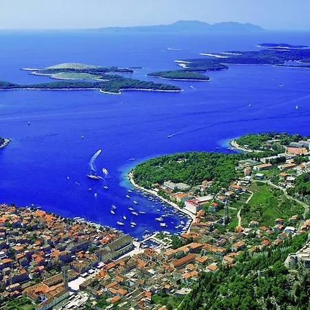 Spiko 3* Hvar Town